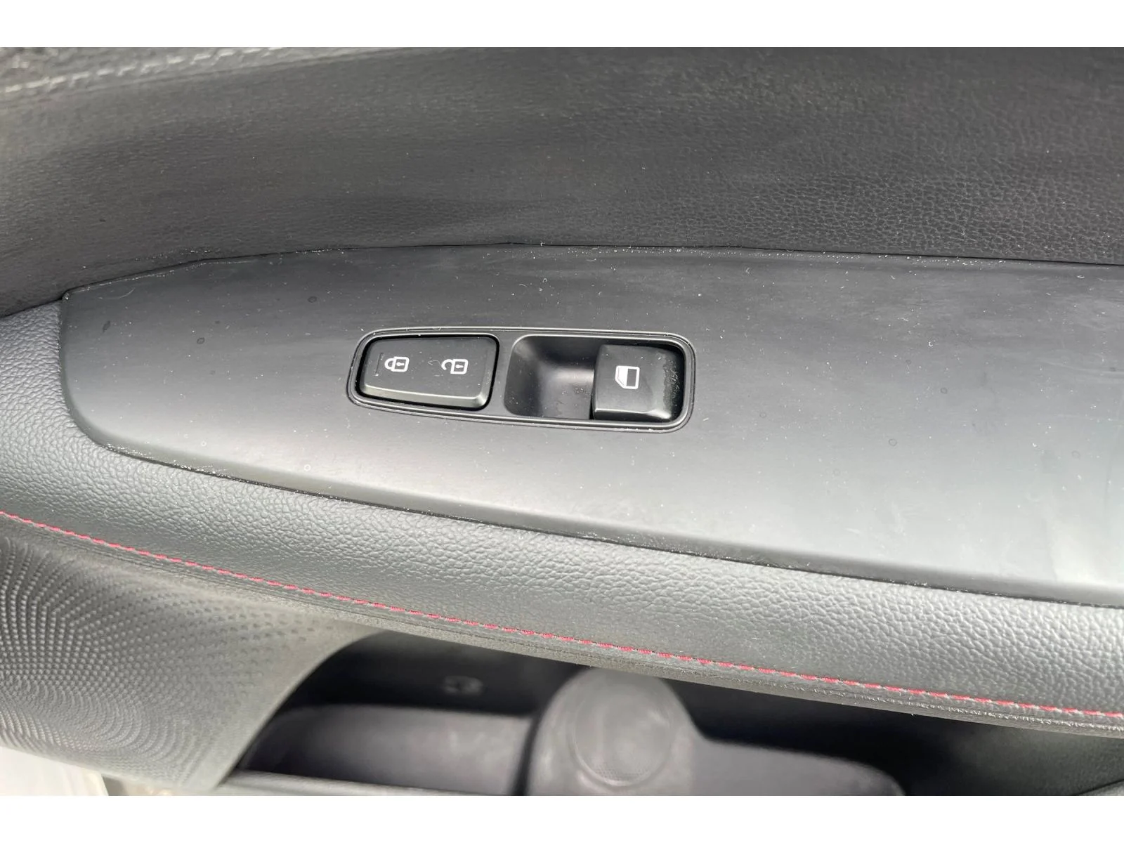 Used 2024 SNOW WHITE PEARL Kia GT image 21