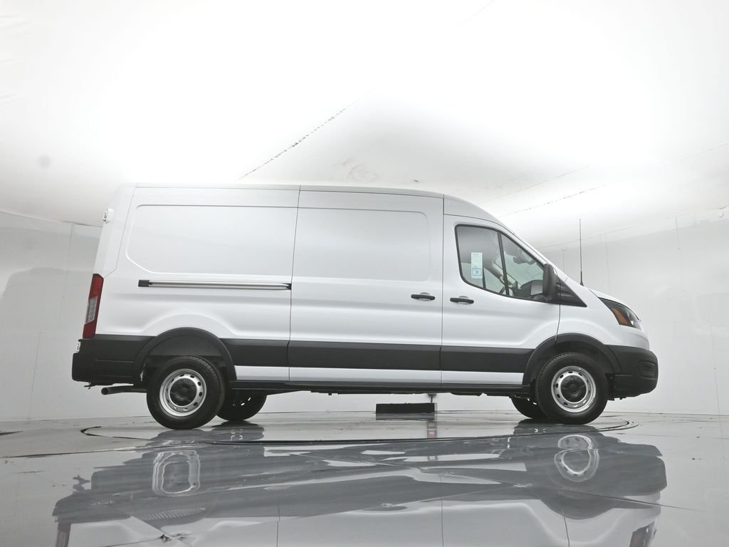 New 2026 Oxford White Ford Base image 44
