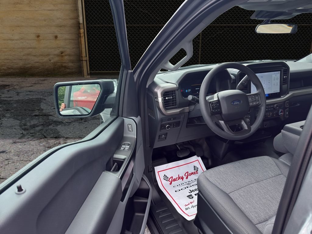 Used 2025 Carbonized Gray Metallic Ford XL image 6