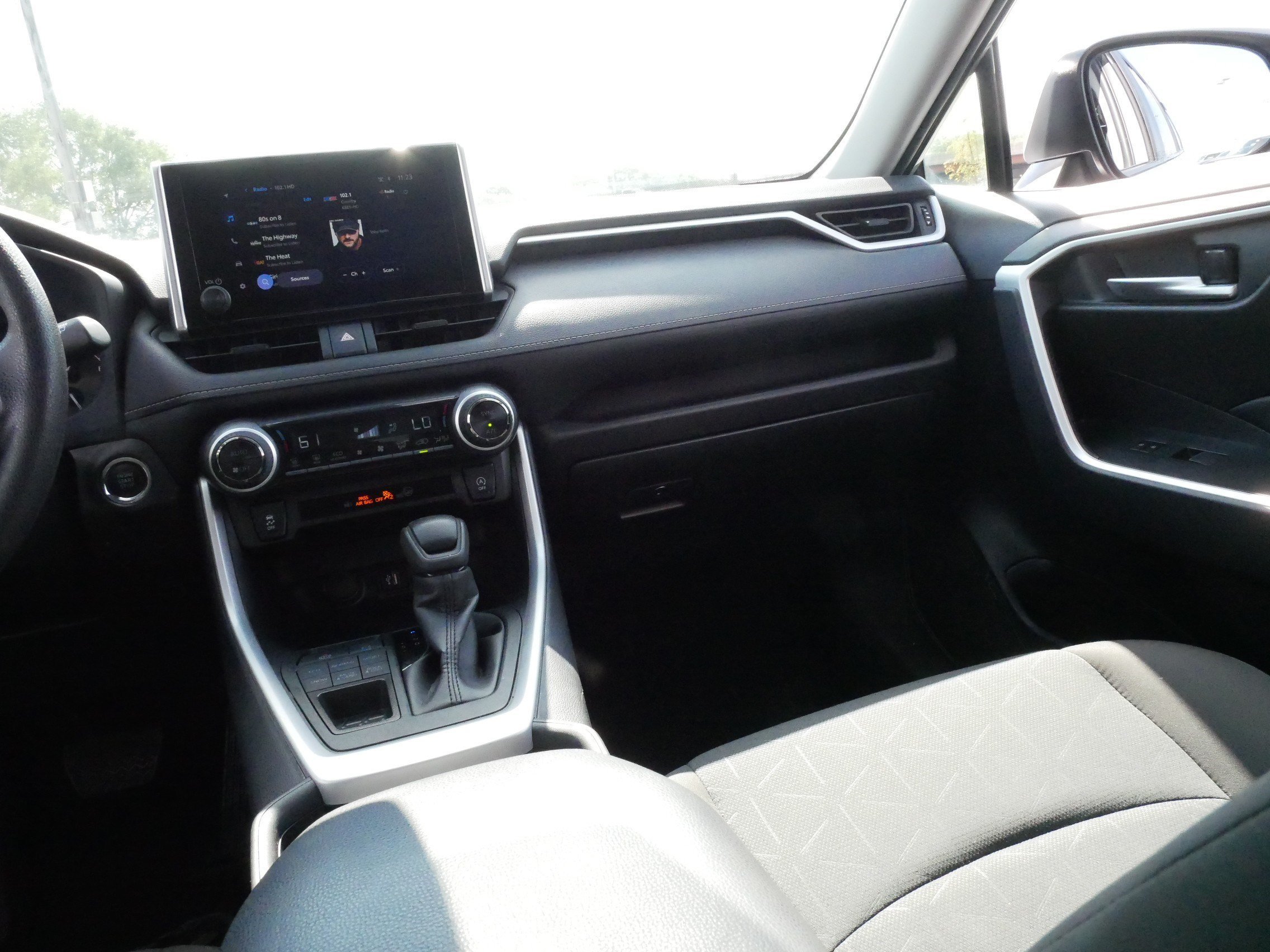 Photo 11