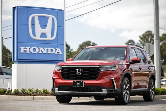 2025 Honda Pilot Touring