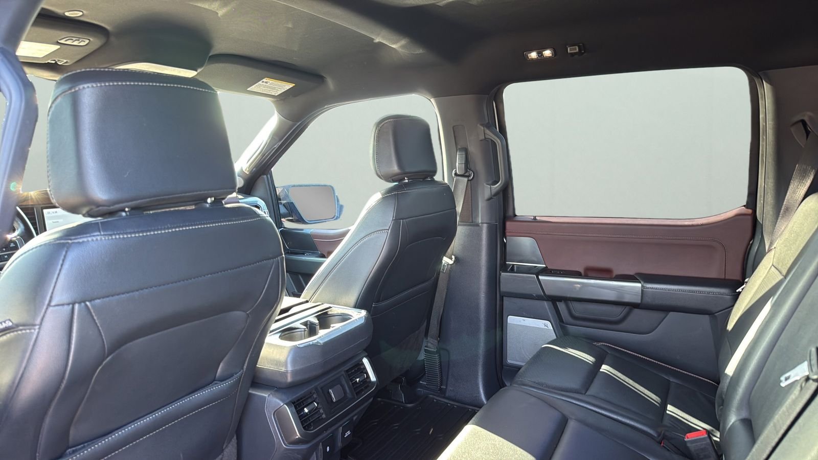 Used 2022 Black Ford Lariat image 56