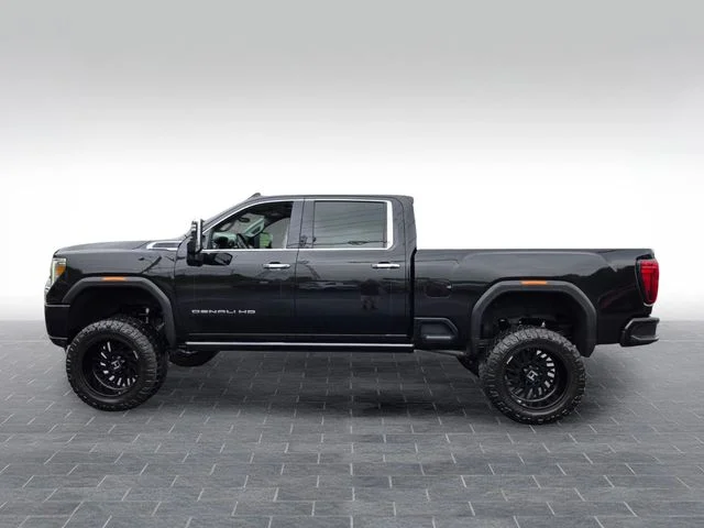 Used 2023 Black GMC Denali image 4