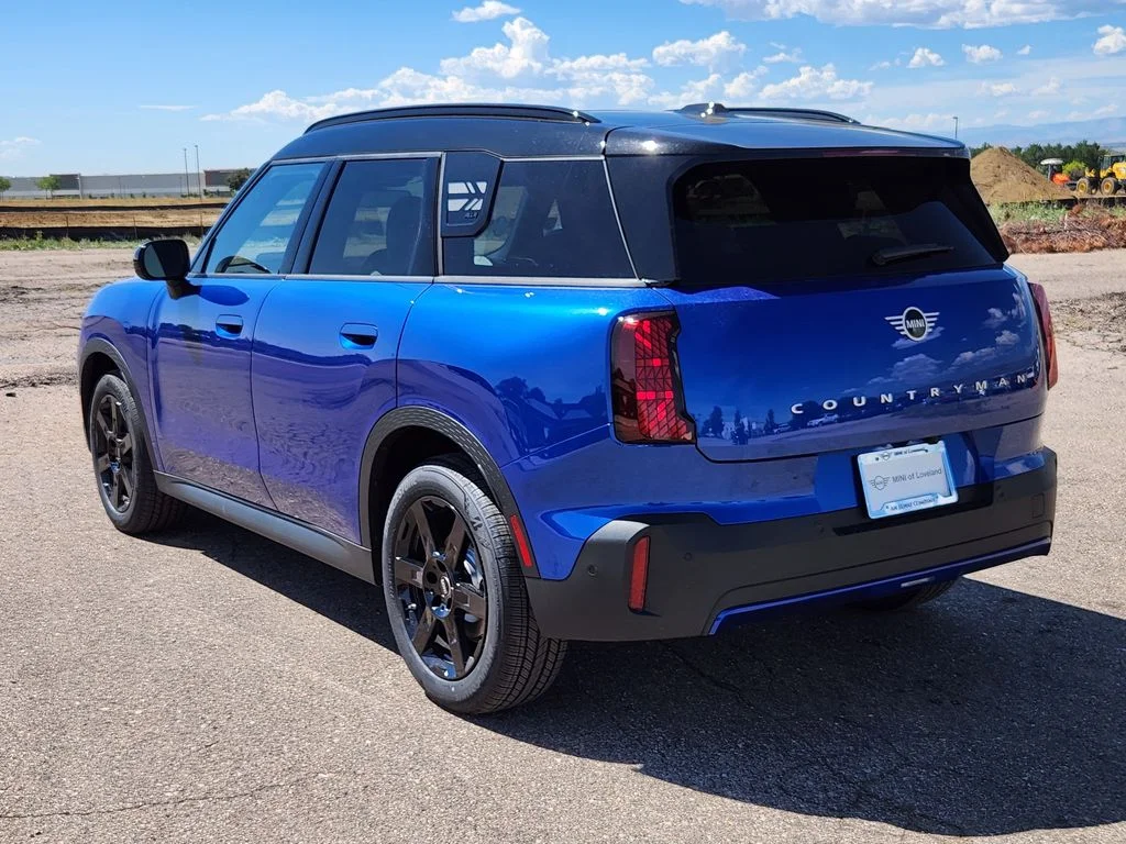New 2027 Blazing Blue Metallic MINI S Oxford Edition image 3