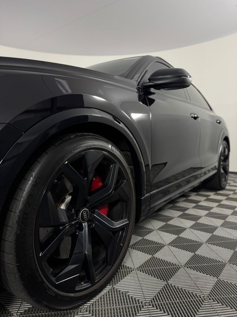 Used 2021 Orca Black Metallic Audi 4.0T image 43