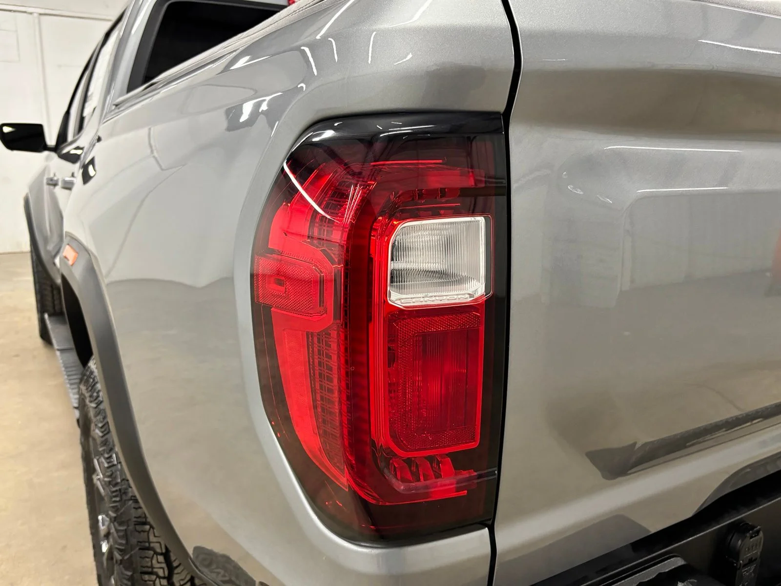 Used 2025 Silver GMC Elevation image 7