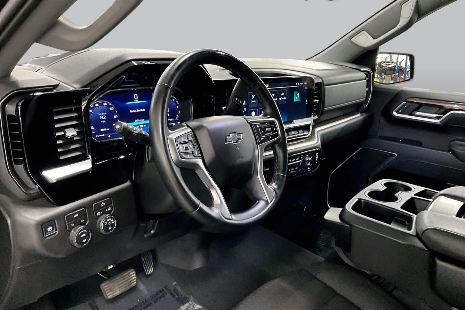 Used 2026 Black Chevrolet RST image 18