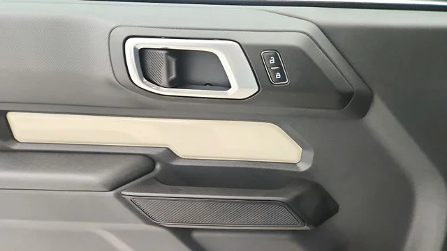 New 2026 Beige Ford Base image 17