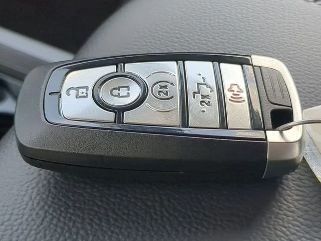 New 2026 Carbonized Gray Metallic Ford F-350® Lariat® image 28