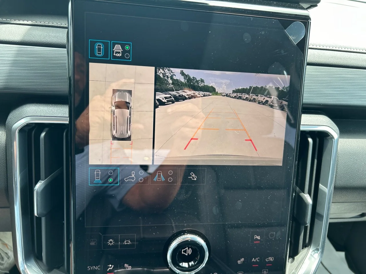 New 2026 Sterling Metallic GMC Elevation image 12