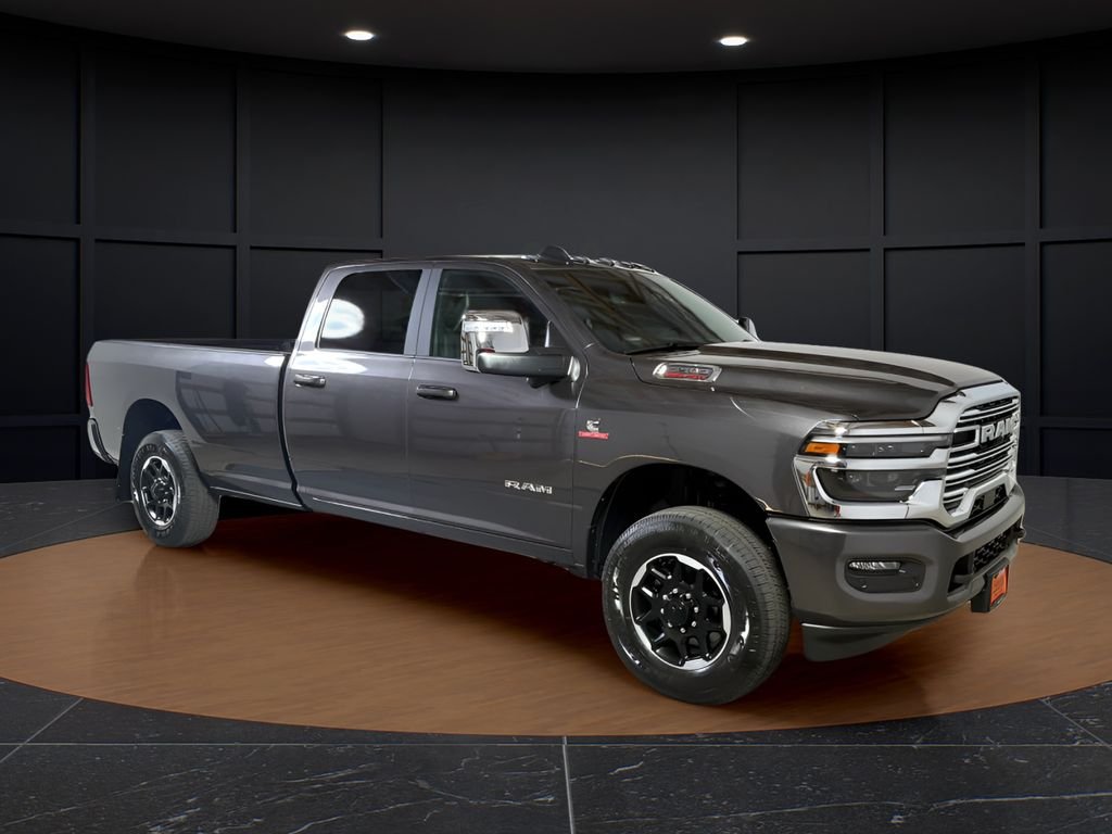 New 2026 Granite Crystal Metallic Clear-Coat Exterior Paint RAM Laramie image 7