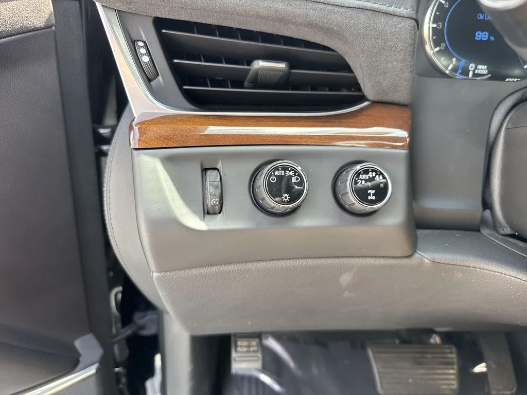 Used 2020 Black Raven Cadillac Luxury image 56