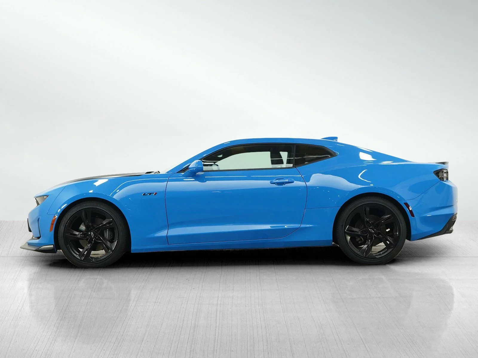 Used 2022 Chevrolet Camaro LT1 with VIN 1G1FF1R7XN0129877 for sale in Wayzata, Minnesota