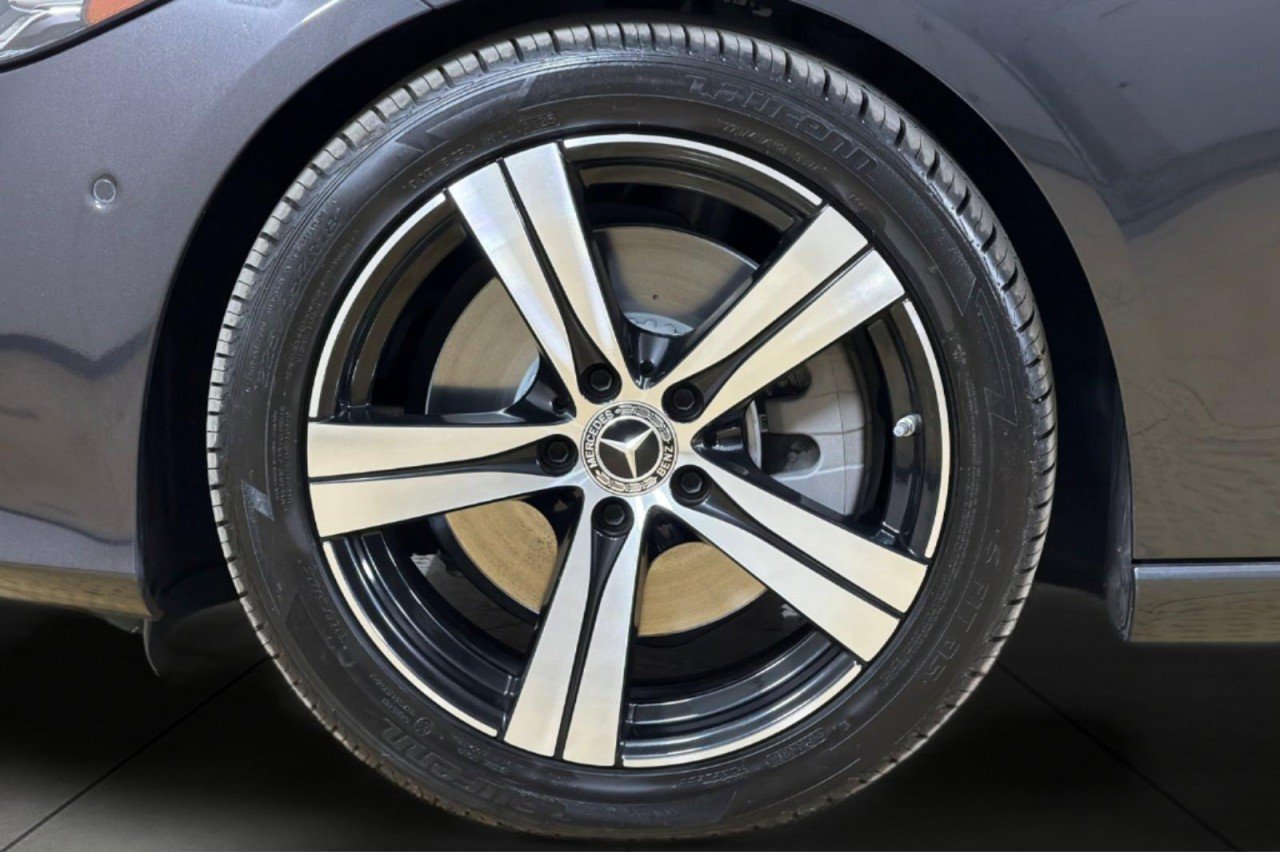Used 2023 Graphite Grey Metallic Mercedes-Benz C 300 image 24