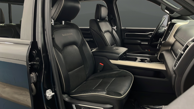 Used 2019 Diamond Black Crystal Pearlcoat Ram Laramie image 24