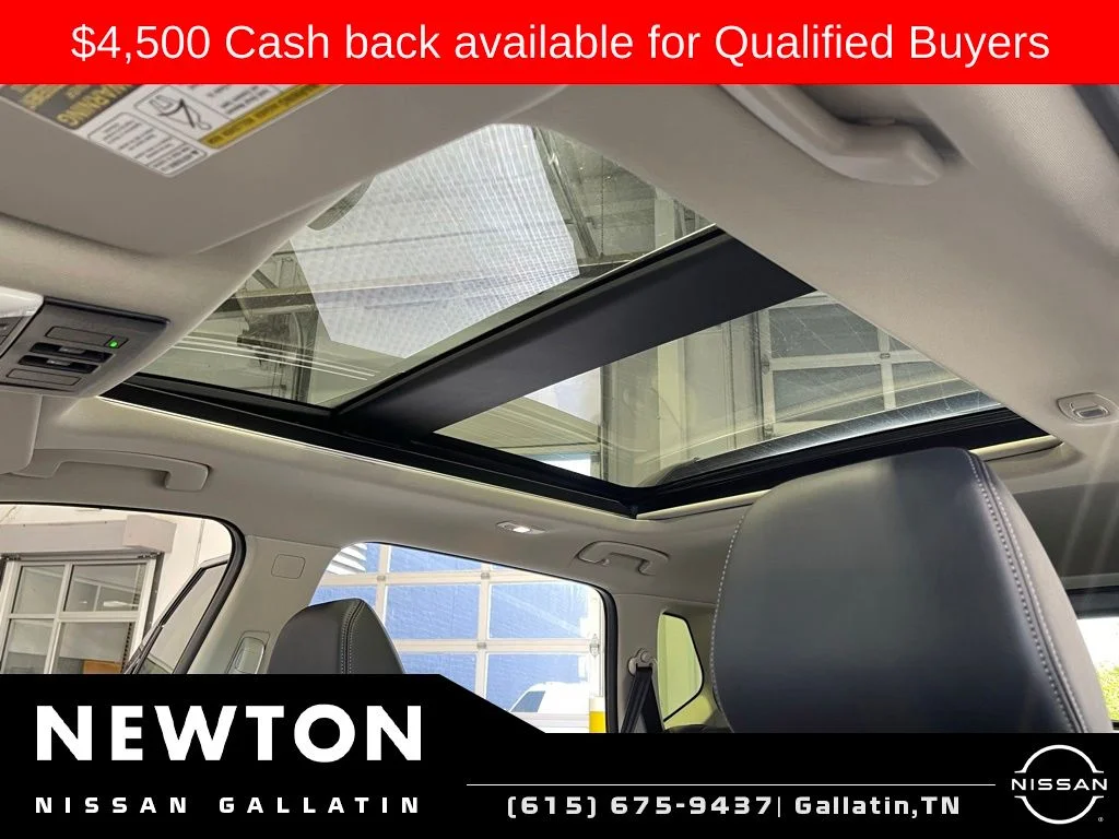 New 2026 Obsidian Green Pearl Nissan Platinum image 15