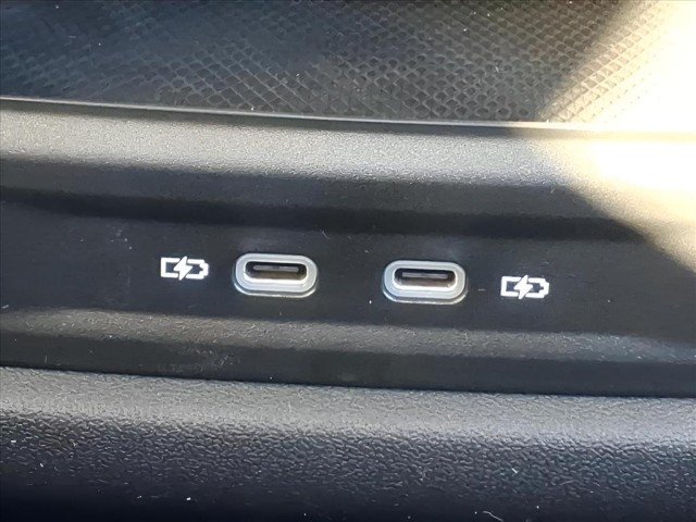 2025 Volkswagen ID.4 PRO - Photo 11