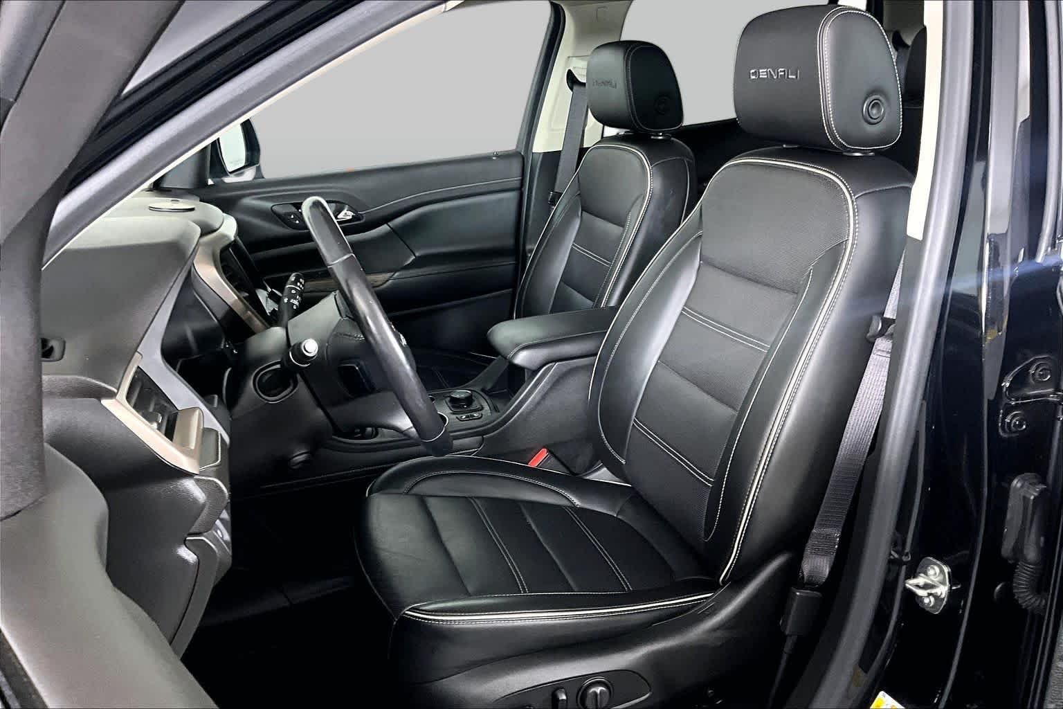 Used 2021 Ebony Twilight Metallic GMC Denali image 8
