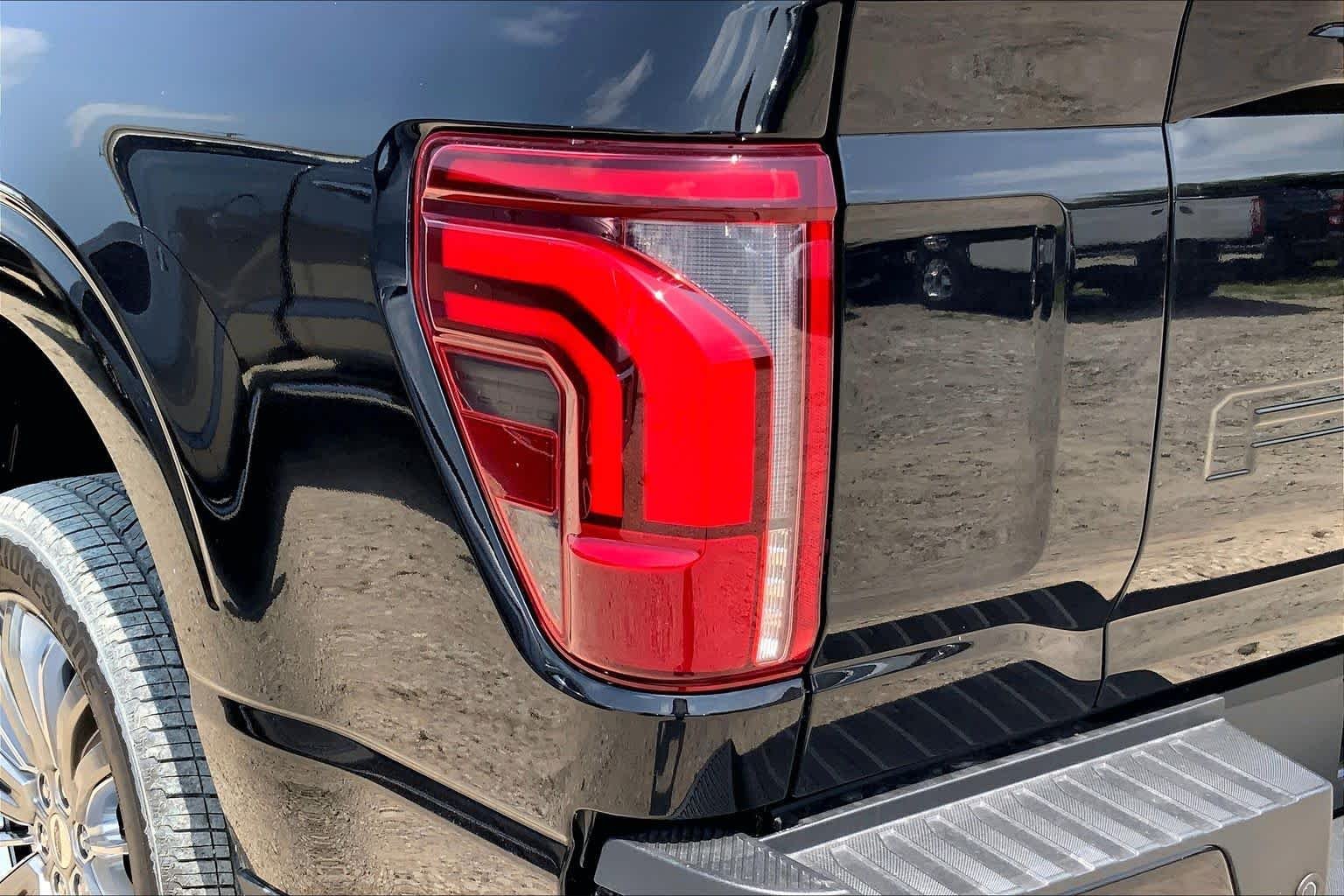 New 2026 Agate Black Metallic Ford Platinum® image 11
