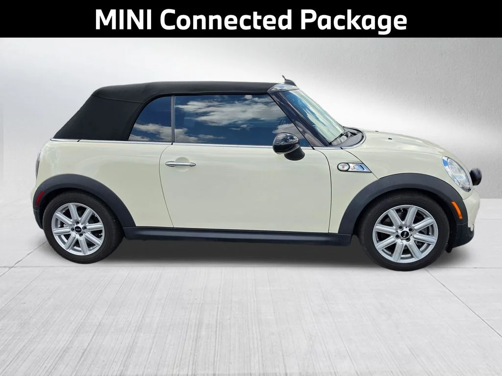 Used 2015 White MINI Base image 5