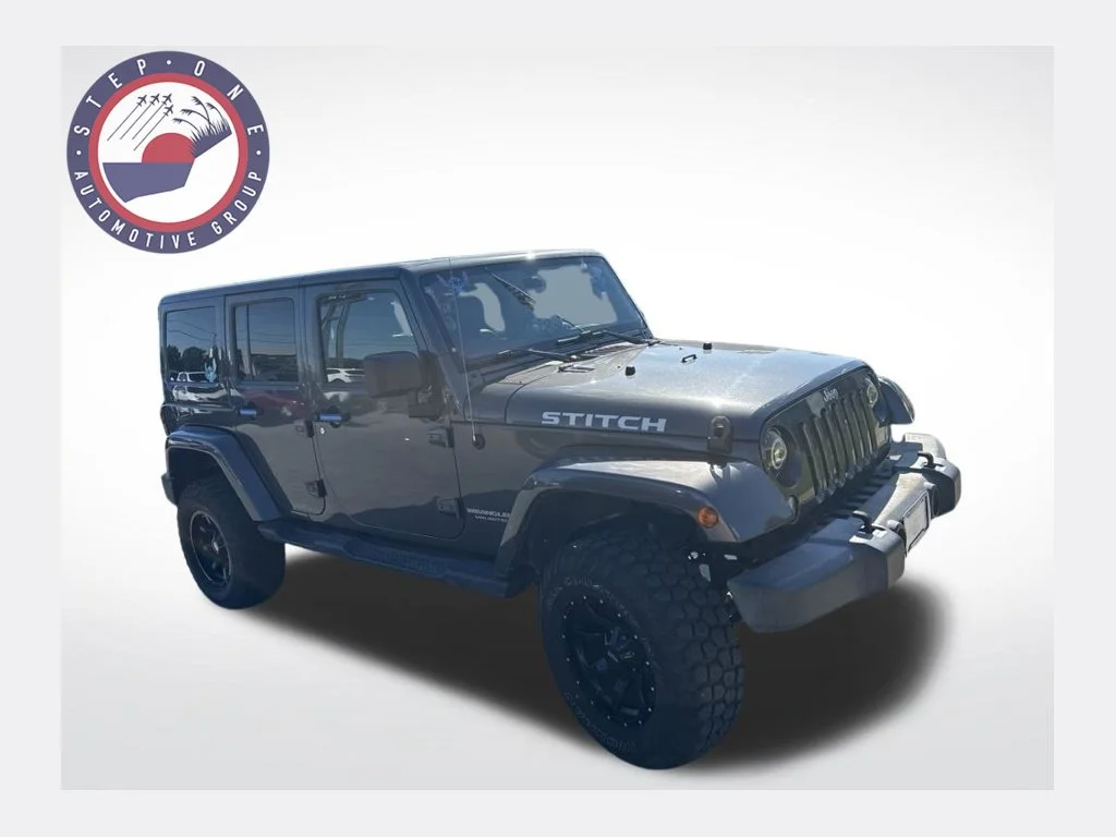 Used 2017 Gray Jeep Unlimited Rubicon image 1