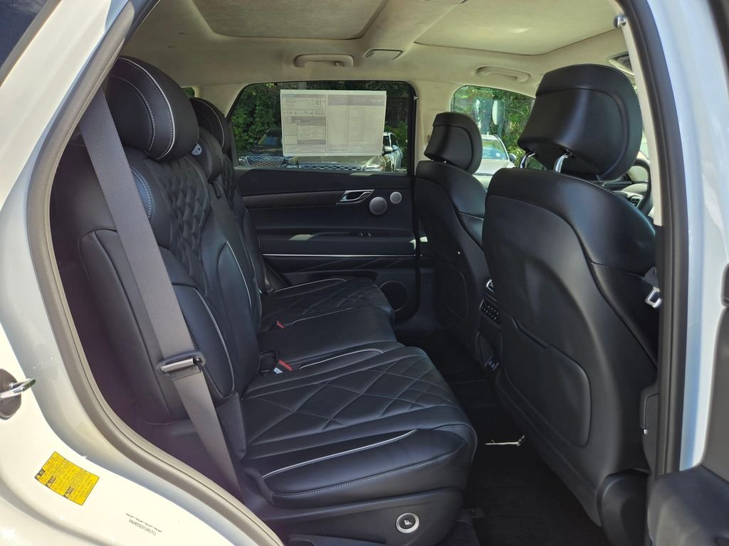 New 2026 White Genesis 3.5T PRESTIGE image 12