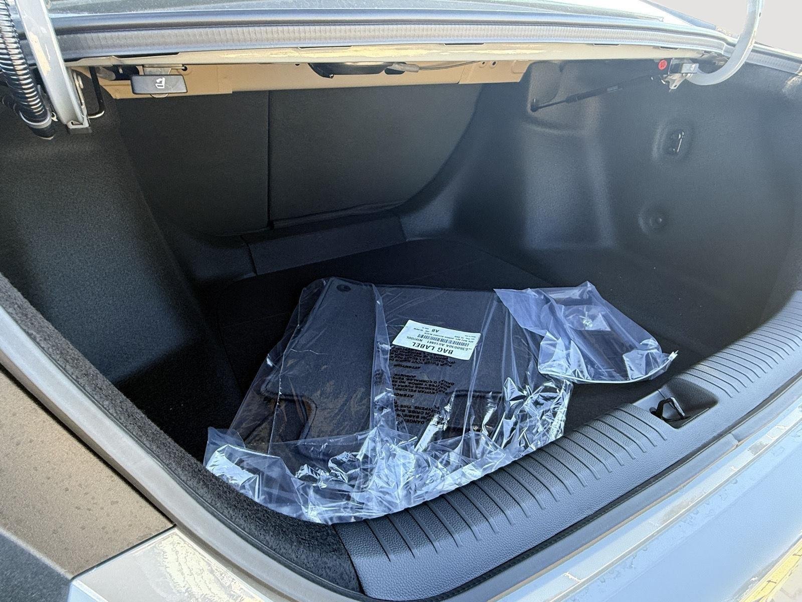New 2026 Urban Gray Pearl Honda Touring image 12