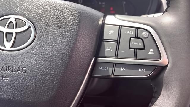 Used 2026 White Toyota XLE image 34