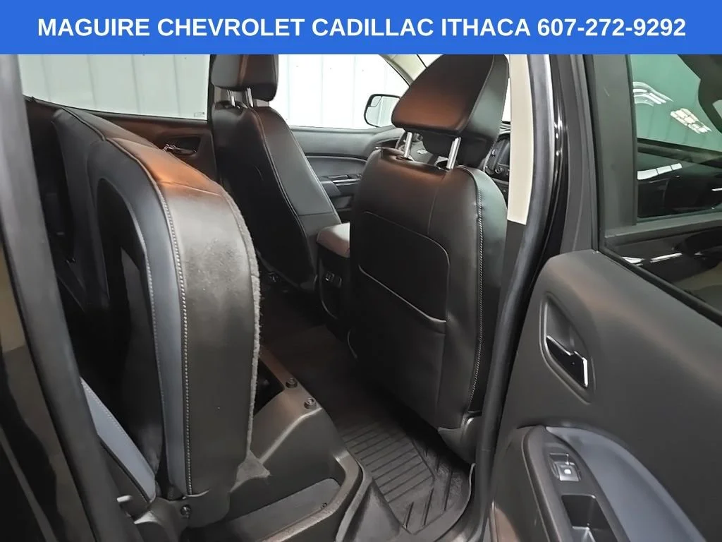 Used 2019 BLACK Chevrolet 4WD Z71 image 17