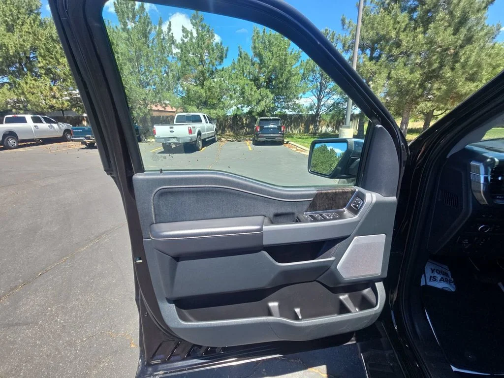 Used 2021 Black Ford Lariat image 27