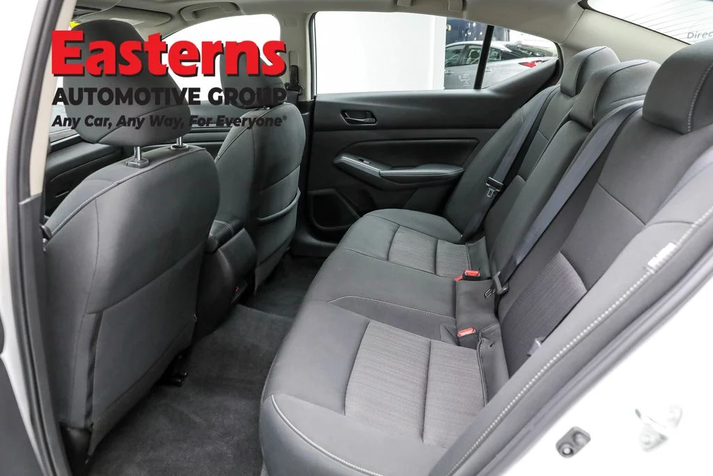 Used 2024 White Nissan 2.5 SV image 22