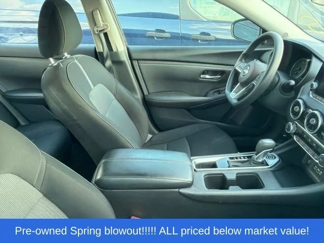 Used 2025 Red Nissan SV image 12