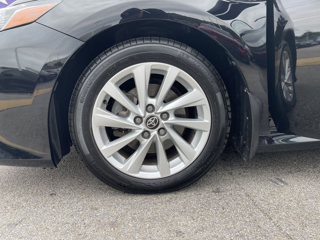 Used 2021 Black Toyota LE image 9
