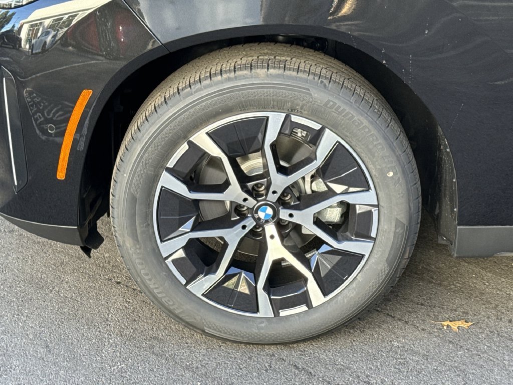 New 2026 Black Sapphire Metallic BMW 30 xDrive image 10