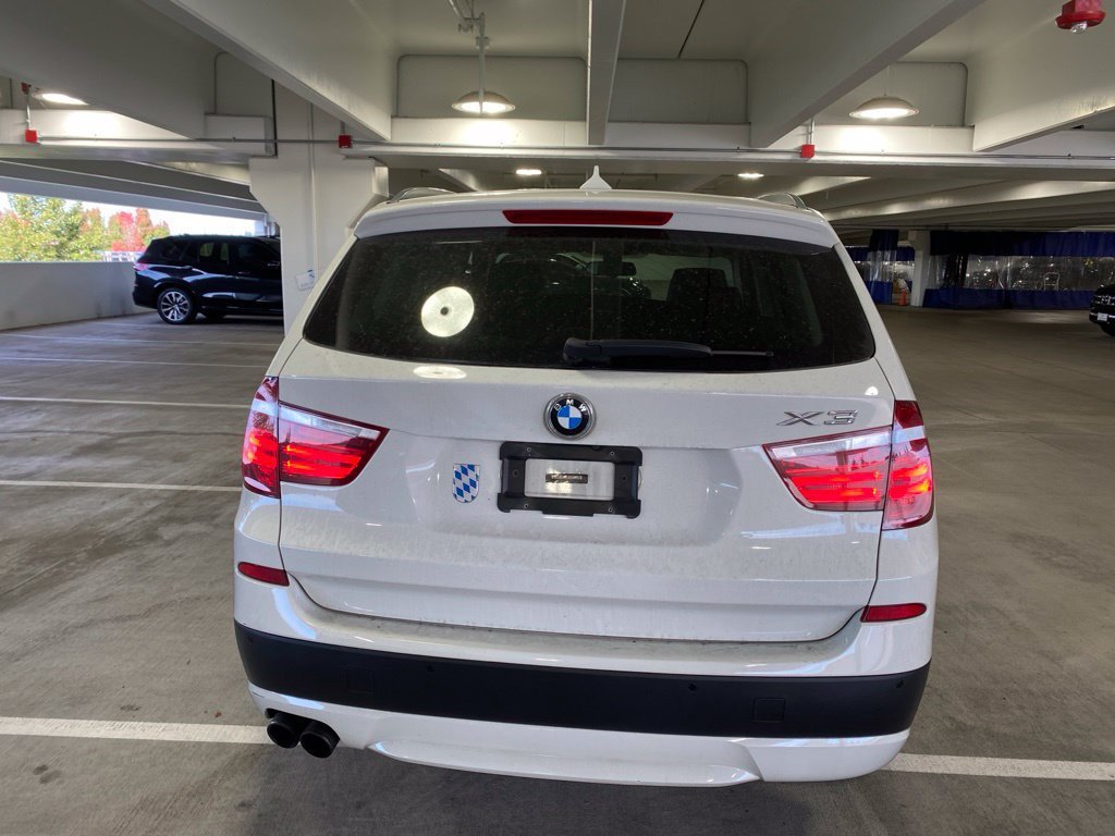 Used 2014 Alpine White BMW xDrive35i image 4