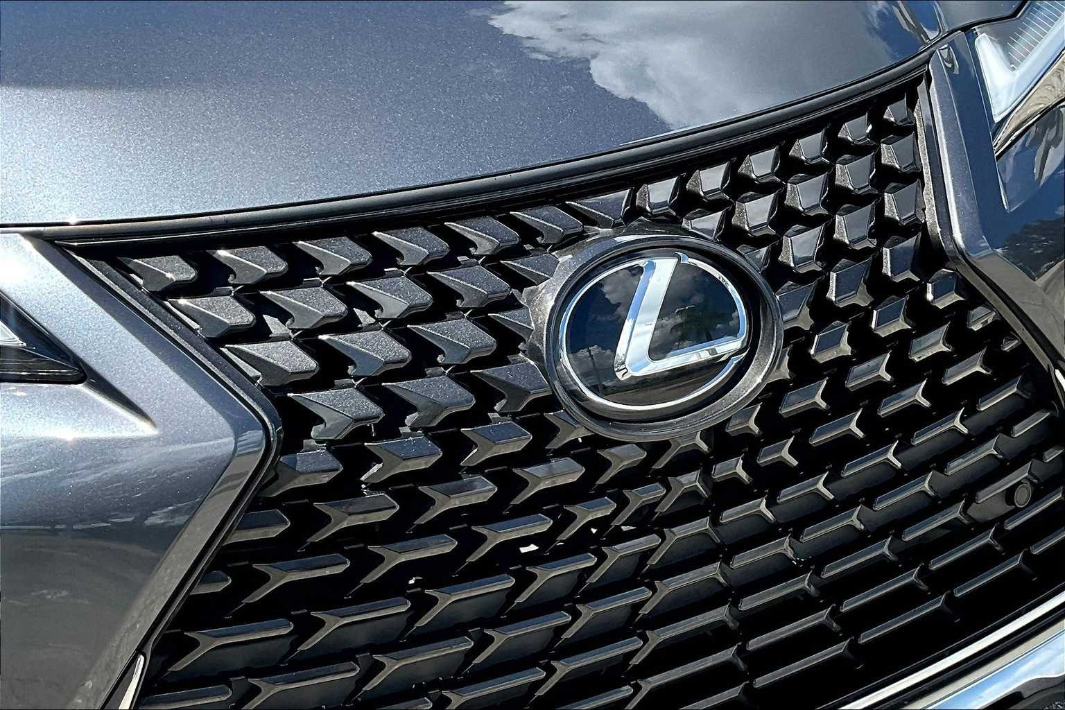Used 2023 Cloudburst Gray Lexus Premium image 29