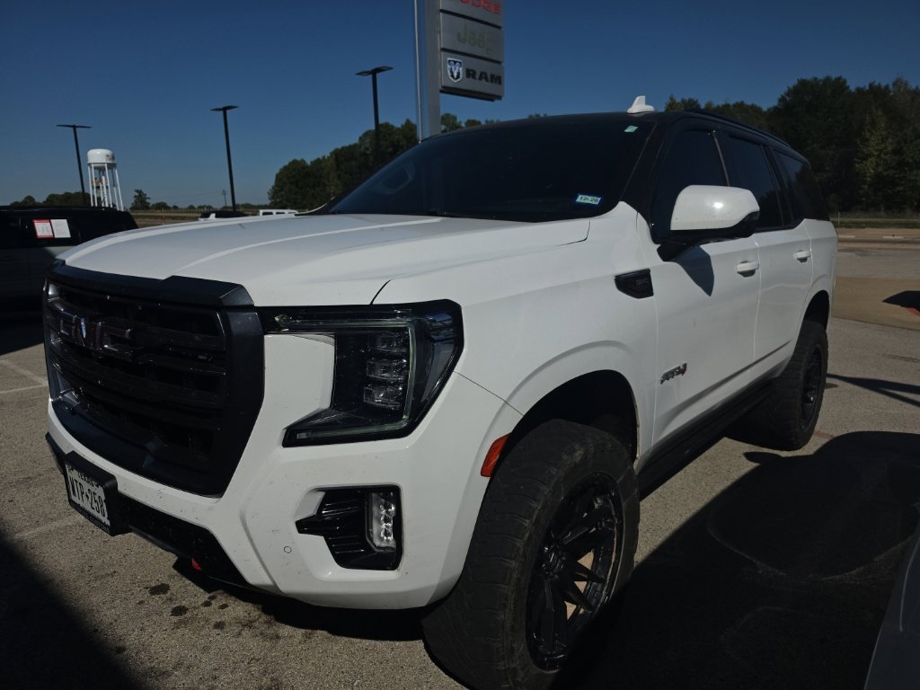 Used 2023 White GMC AT4 image 3