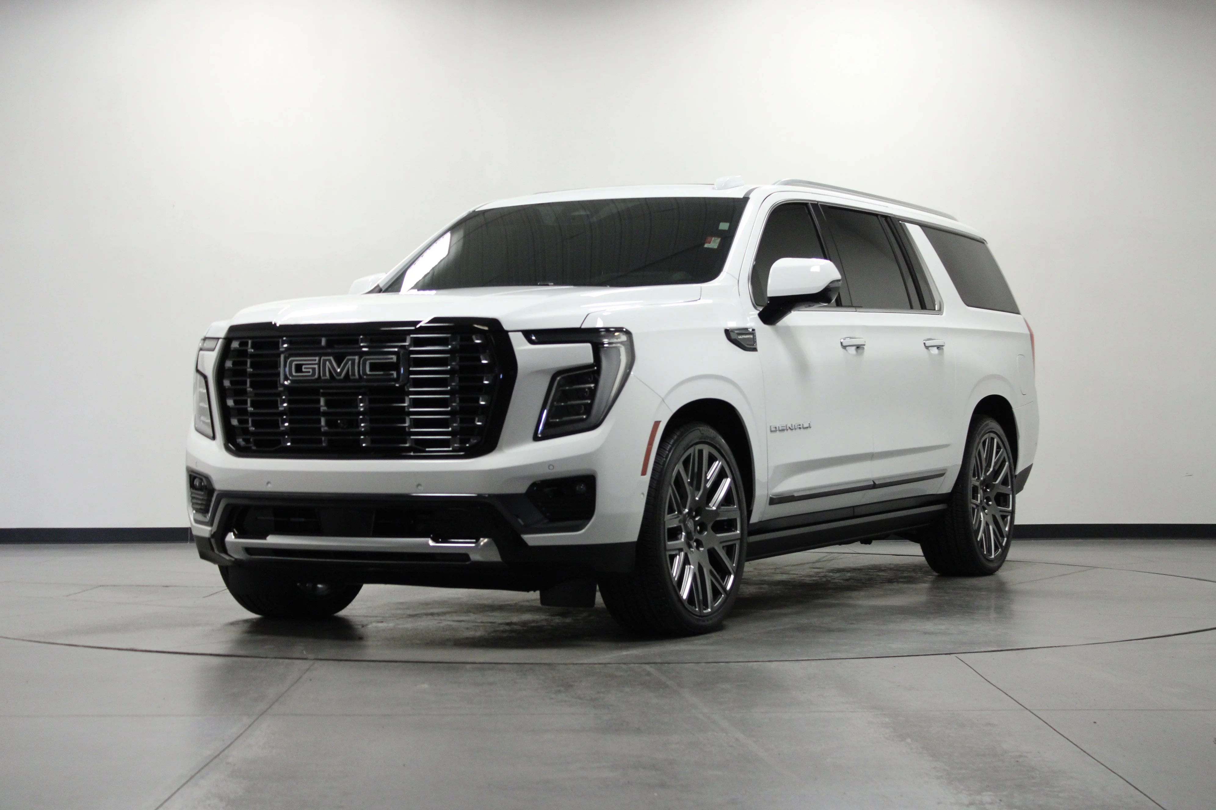 Used 2026 Summit White GMC Denali Ultimate image 8