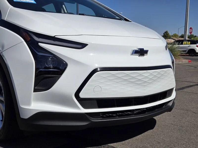 Used 2023 Summit White CHEVROLET 5DR WGN 1LT image 8