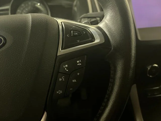 Used 2019 Black Metallic Ford SEL image 16