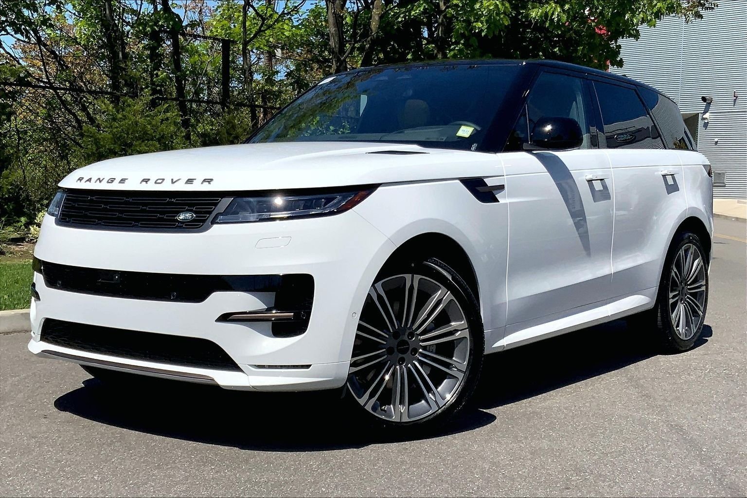 2026 Land Rover Range Rover Sport P400 MHEV Dynamic SE's photo