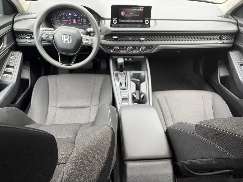 Certified Used 2024 Solar Silver Metallic Honda EX image 11
