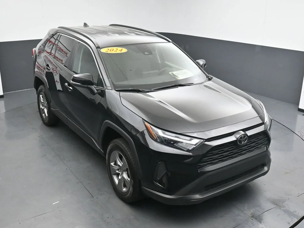 Used 2024 Black Toyota XLE image 22