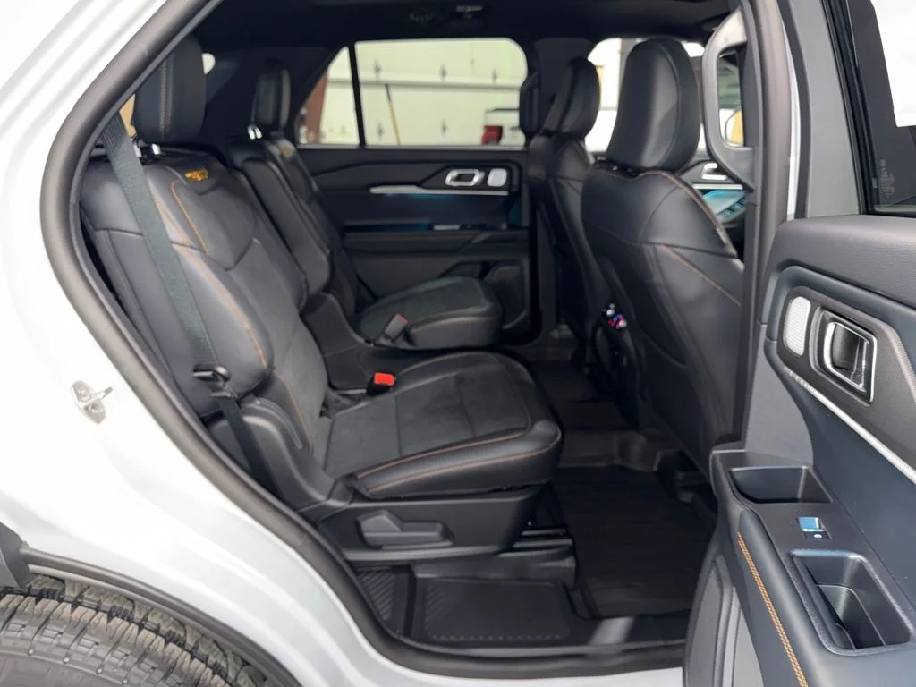 New 2026 White Ford Tremor image 18