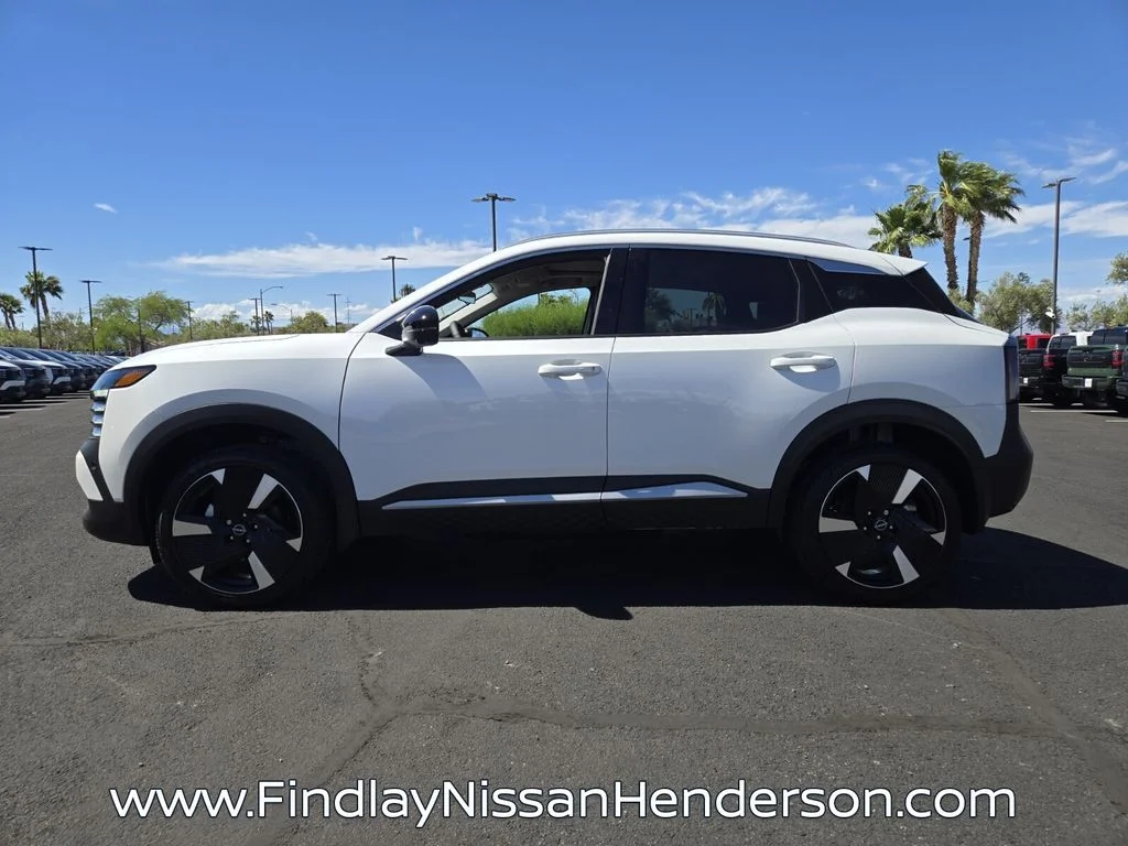 New 2026 White Nissan SR image 3
