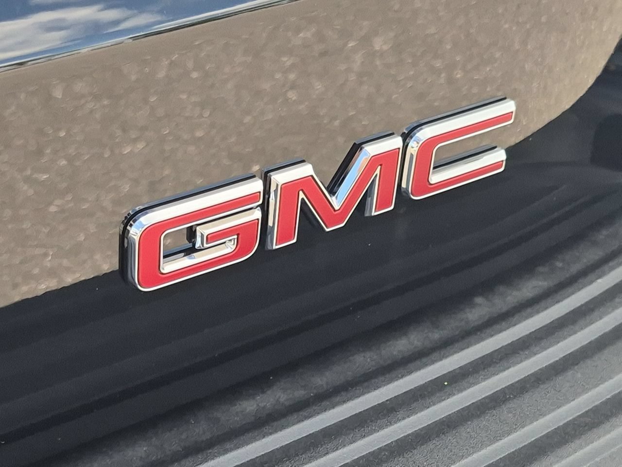 2026 GMC Yukon Denali - Photo 30