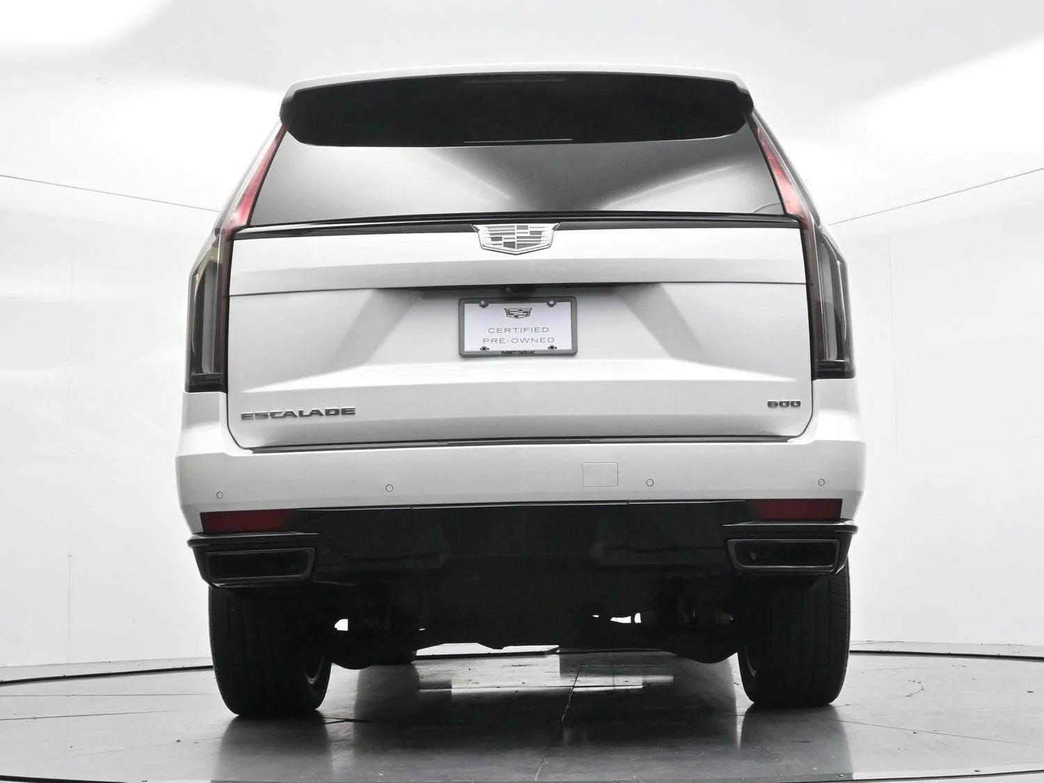 Used 2024 Crystal White Tricoat Cadillac Sport Platinum image 59