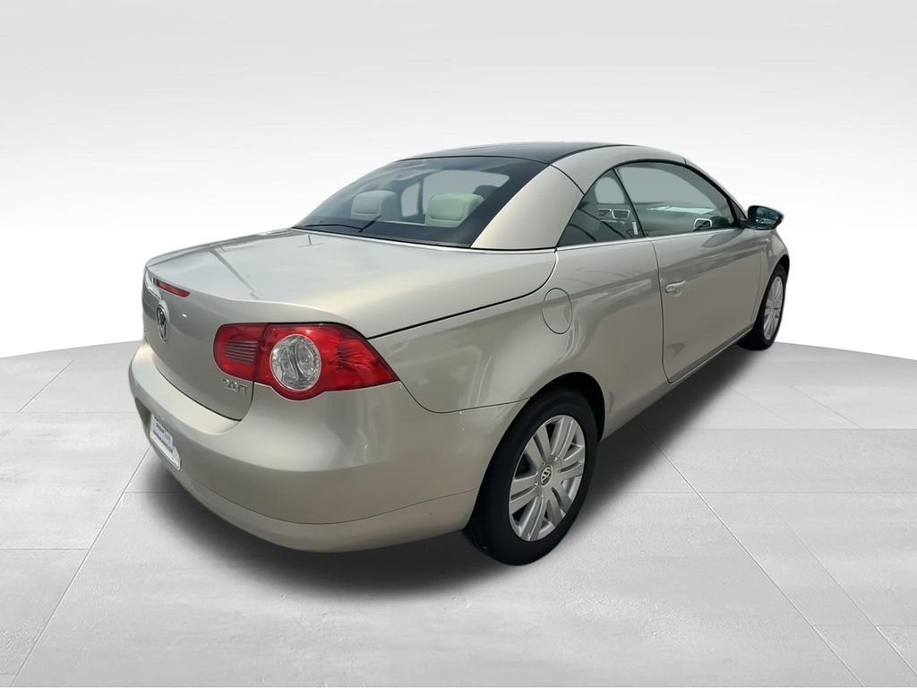 Used 2010 Beige Volkswagen Komfort Edition image 8