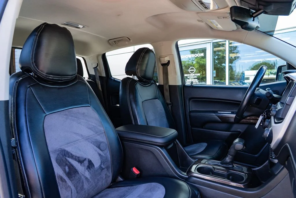 Used 2021 Blue GMC Elevation image 28