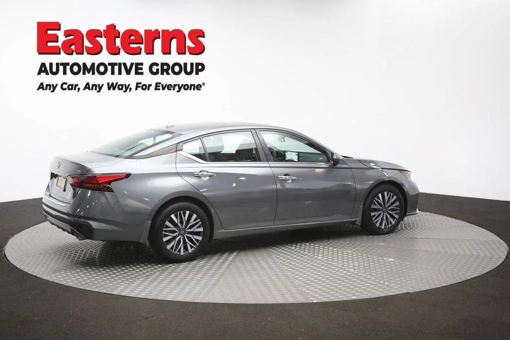 Used 2023 Gray Nissan 2.5 SV image 42